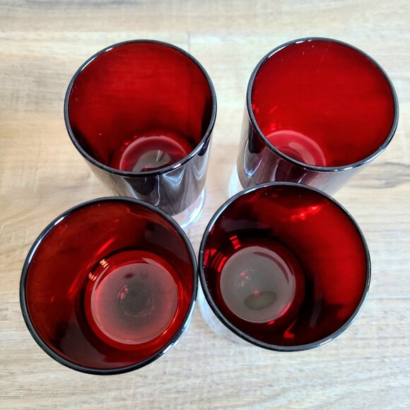 Set of 4 ruby red glass goblets France. - Picture 3 of 5